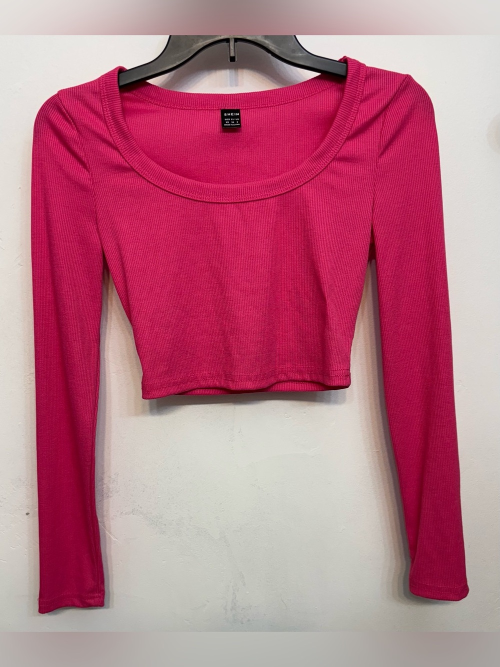 SHEIN Hot Pink Scoop Neck Form Fit Cropped Long Sleeve Top Woman Size XS 2 NWOT